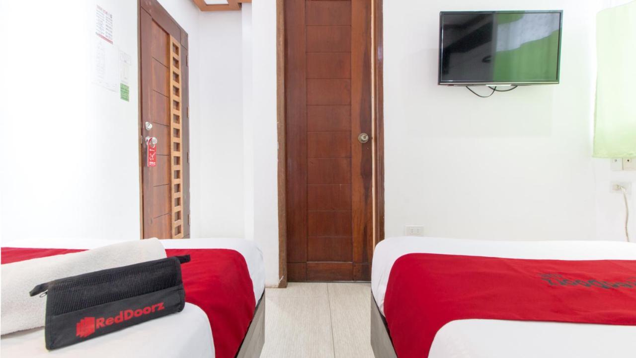 Anibong Reddoorz @ Real Fatima Tacloban酒店 外观 照片