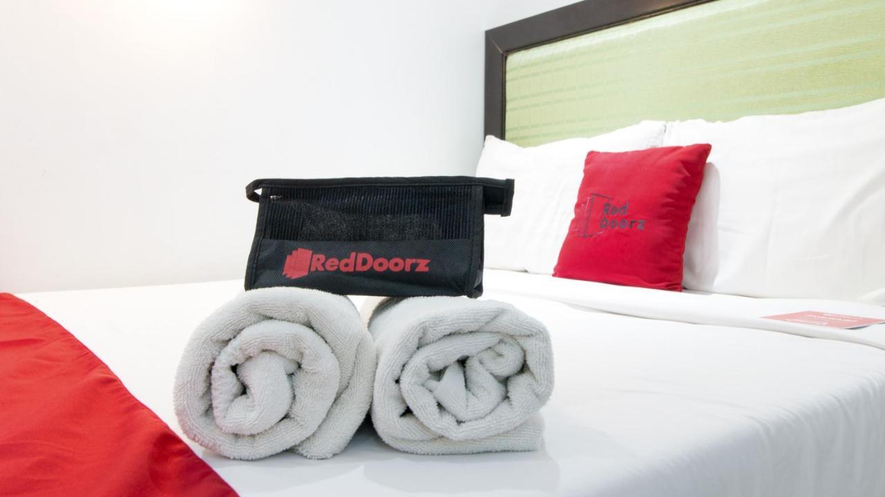 Anibong Reddoorz @ Real Fatima Tacloban酒店 外观 照片